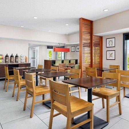 הורסהדס Country Inn & Suites By Radisson, Big Flats מראה חיצוני תמונה