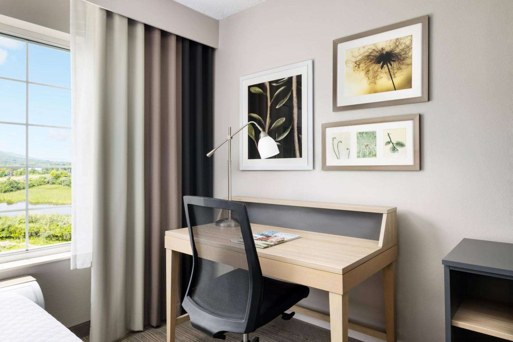 הורסהדס Country Inn & Suites By Radisson, Big Flats מראה חיצוני תמונה